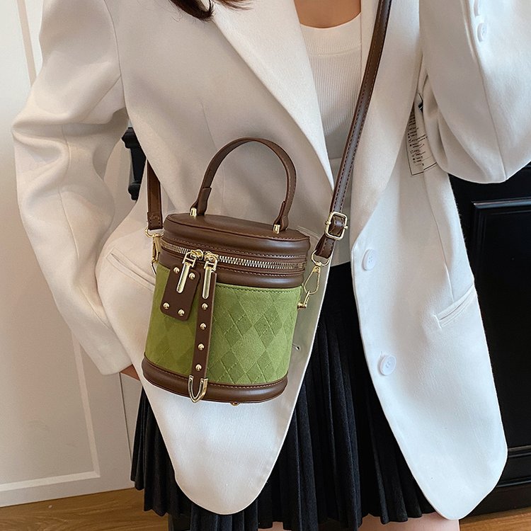 PU Bucket Bag with Zip Closure and Embossed Detail – Handbag Shoulder Crossbody Bag