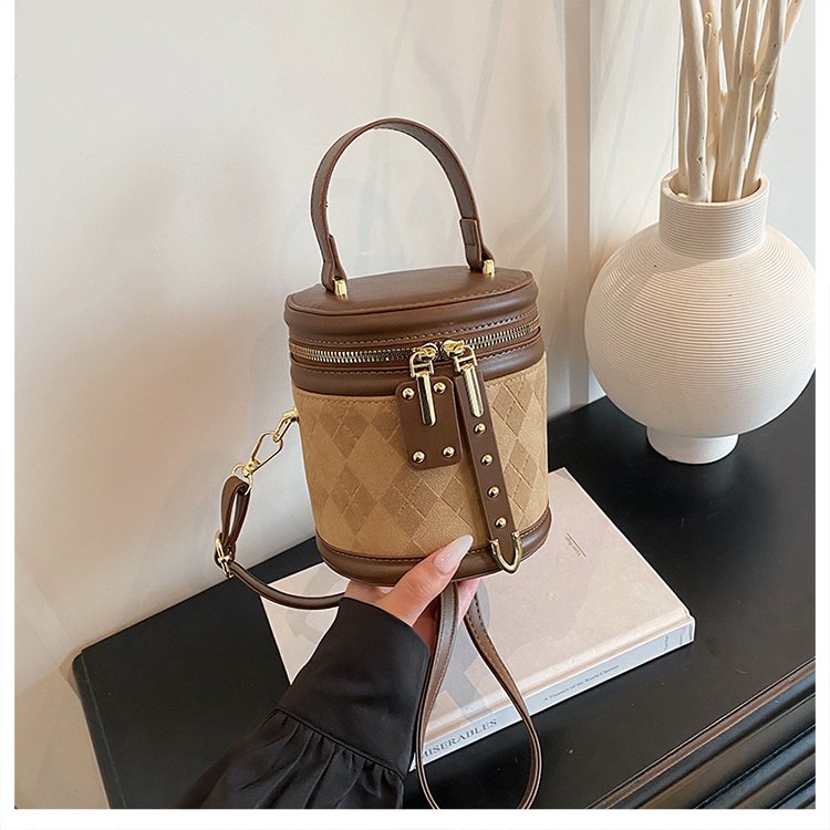 PU Bucket Bag with Zip Closure and Embossed Detail – Handbag Shoulder Crossbody Bag