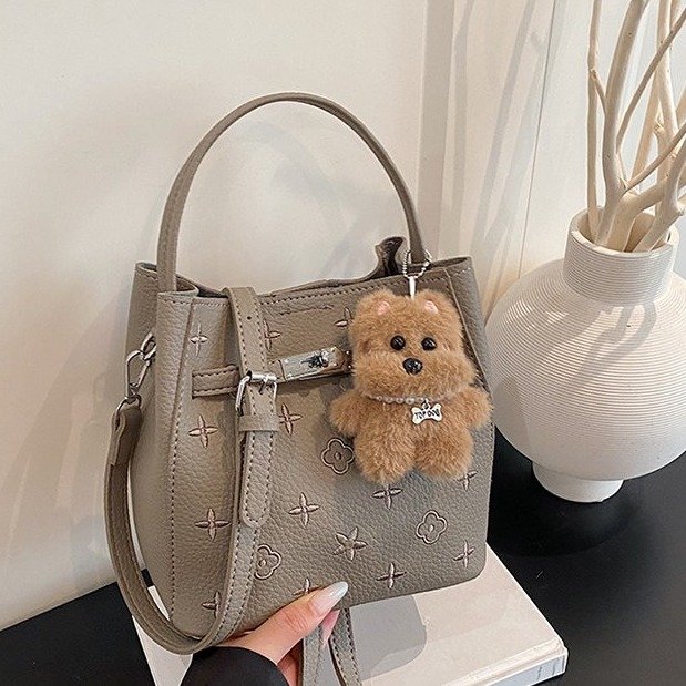 PU Bucket Bag with Embroidery Magnetic Closure 2025 Spring Handbag Shoulder Crossbody