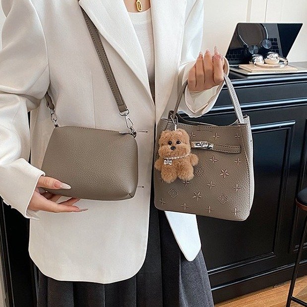 PU Bucket Bag with Embroidery Magnetic Closure 2025 Spring Handbag Shoulder Crossbody